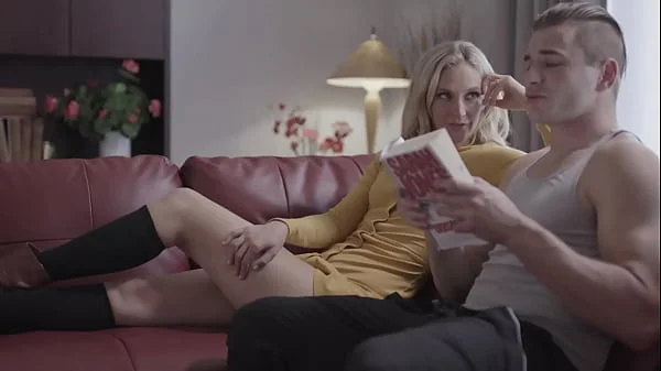 Mona Wales Gets Turned On By Her Stepson