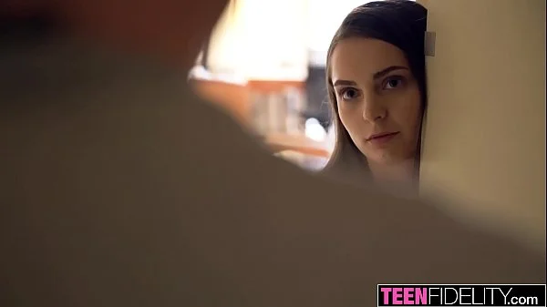 TEENFIDELITY Hotel Hookup with Aften Opal