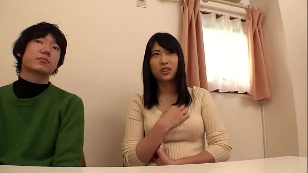 https://bit.ly/3ryLjqE　『愛し合う夫婦が残したいメモリアルヌードフォト』と題された雑誌の企画と妻を騙し、絶倫チ○ポ男と素肌密着偽撮影会で寝取られ検証！！旦那よりも若くてカチカチに反り返ったチ○ポがマ◯コまで3cmに超接近して奥さん急激欲情！？旦那が近くにいるにも関わらず生中出し！！第2弾【パート4】