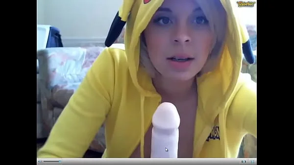 Sexy Neyaa in pikachu suit