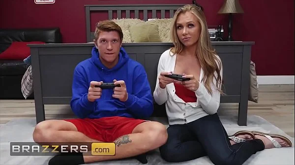 Sexy MILF (Jeanie Marie Sullivan) plays with her stepsons hard cock - Brazzers